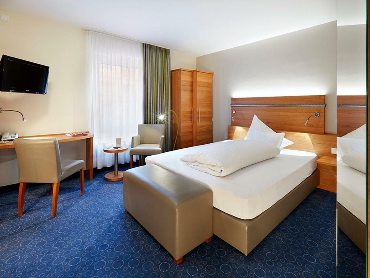 Hotel Zum Goldenen Ochsen Am Schlossgarten Aschaffenburg Kültér fotó